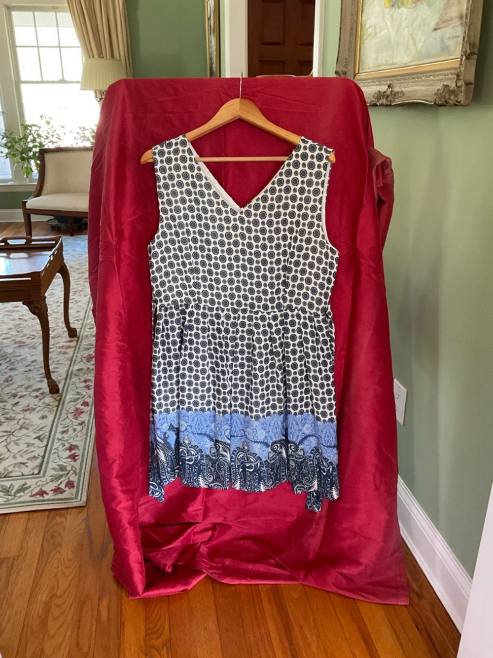Sleeveless V-Neck Printed Tunic Dress in Black, White & Blue